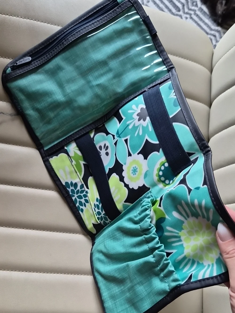 thirty-one Teal & Lime Floral Hanging Makeup Organizer